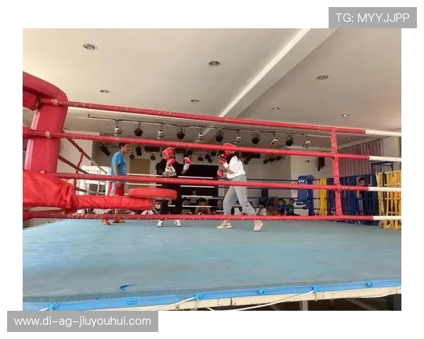 郴州市临武三中足球队勇夺市级赛事冠军展现青春风采